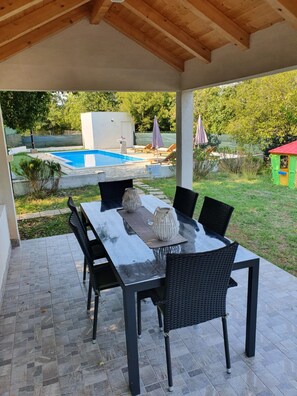 Patio with table and chairs