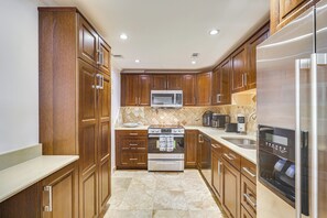 Kitchen | Blender | Toaster | Slow Cooker
