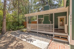 Beautiful pathway to front house patio!