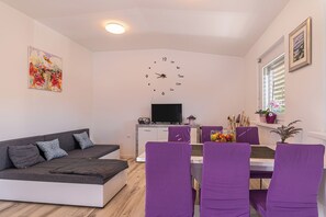 Wohn- und Esszimmer