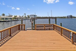 Fishing dock