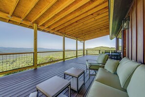 Deck | Mountain Views