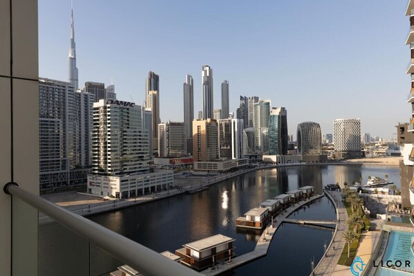 Unwind with breathtaking views of the marina and the iconic Burj Khalifa from the private balcony, perfect for morning coffee or evening relaxation.