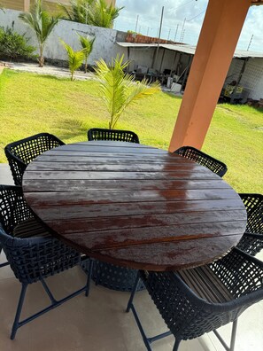 Outdoor dining