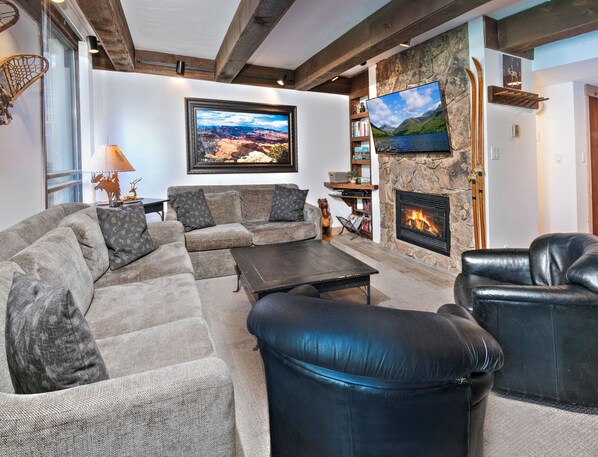 Living room3