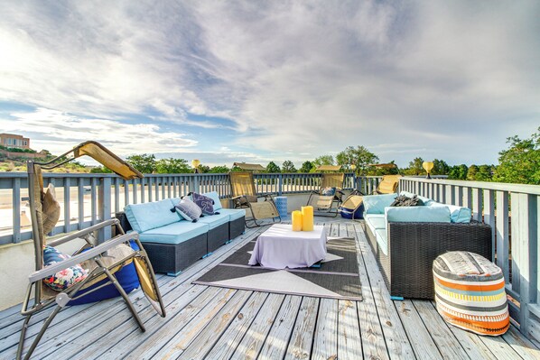 Albuquerque Vacation Rental | 3BR | 2BA | 2,500 Sq Ft | Step-Free Entry