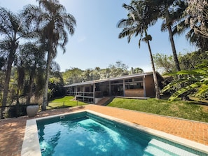Piscina/Jardim
Fachada