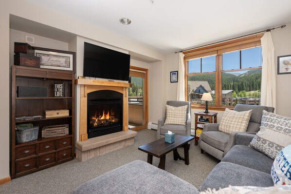Furniture, Indoors, Living Room, Room, Fireplace