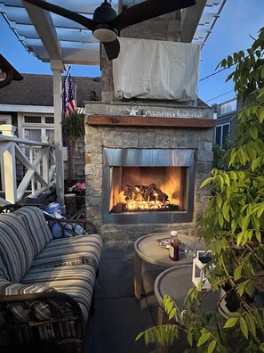 Open-air living room- gas fireplace
