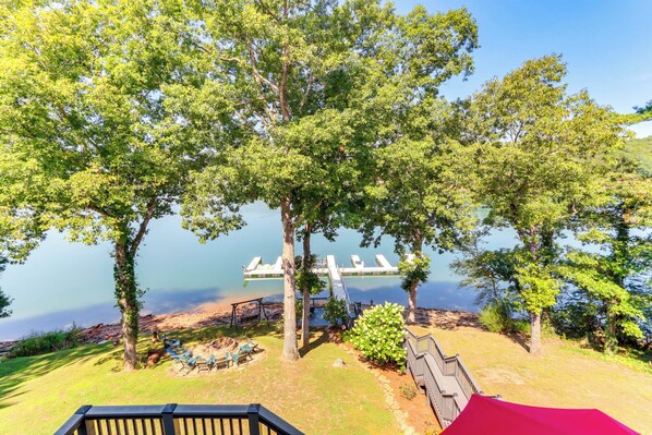 Morganton Vacation Rental | 2BR | 1.5BA | 1,200 Sq Ft | Stairs Required
