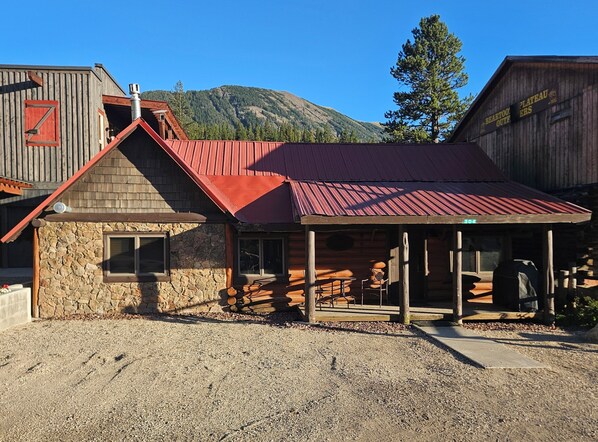 Downtown Cabin