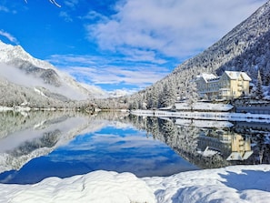 Montagne, Montagnes Relief, L'Eau, Plan D'Eau, L'Hiver, Chaîne De Montagnes, Paysage Naturel, Montagnes, Neige, Glacial Relief