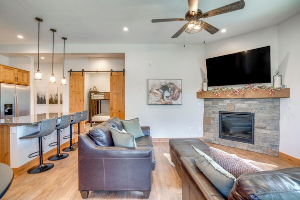 Fraser Vacation Rental | 2BR | 1BA | 854 Sq Ft | Step-Free Access