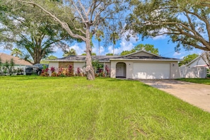 Home Exterior | Outdoor Pool | Covered Patio