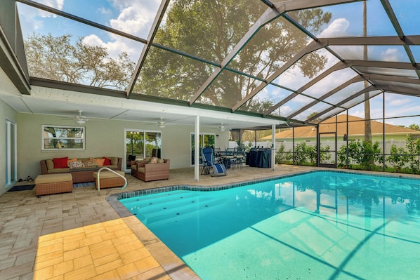 Spring Hill Vacation Rental | 4BR | 2BA | 1,950 Sq Ft | Small Step for Entry