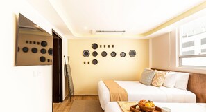 El mobiliario, la decoración y los servicios pueden variar ligeramente.