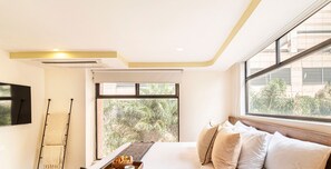 El mobiliario, la decoración y los servicios pueden variar ligeramente.