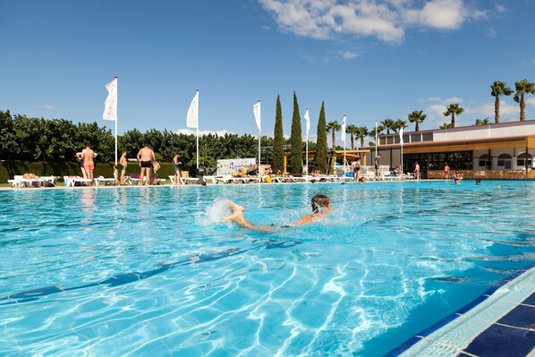 Piscine maison de vacances