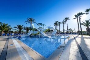 Holiday Home Swimming Pool