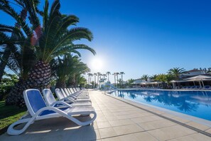 Holiday Home Swimming Pool