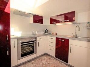 Cabinetry, Sinken, Countertop, Spüle, Eigentum, Zapfhahn, Möbel, Weiss, Gebäude, Küche