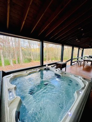 Bain à remous extérieur