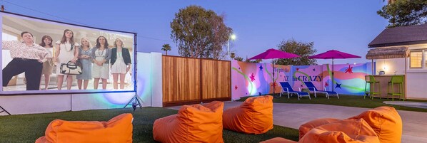 Rank One Stays presents, Desert Daze, this 4-bed, 2-bath haven is more than just a place to stay; it's your ticket to unforgettable memories with family and friends.