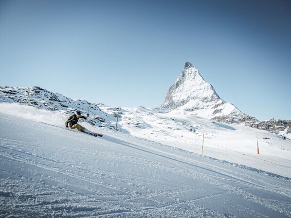 Snow and ski sports