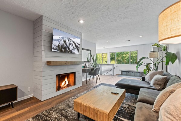 Vacation Rentals in Park City at Prospector Lodge 637: Living Room