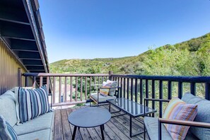 Vacation Rentals in Park City at Prospector Lodge 637: Private balcony