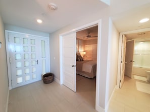 Beachplace 2-401 entry
