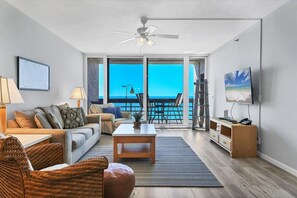 Beachplace 8-405 By FVC - Living Room with a View