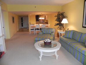 Beachplace 6-503 living area