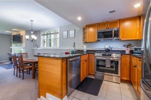 Fully equipped kitchen!