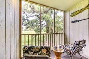 Screened Porch | Single-Story Unit | 2nd-Floor Condo