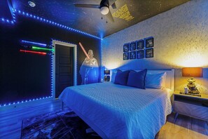 Sleep under the stars in this epic Star Wars-themed king suite, featuring galactic décor and a private ensuite bathroom for out-of-this-world comfort.