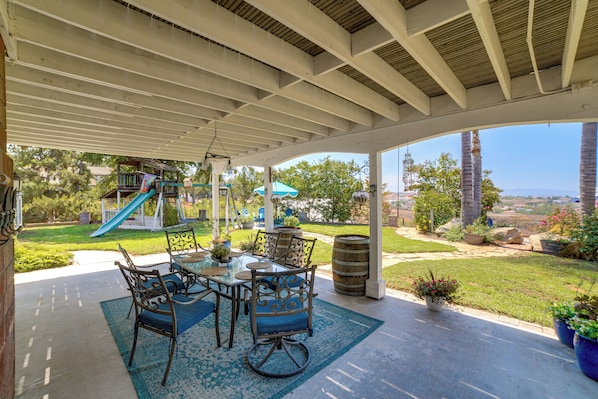 Riverside Vacation Rental | 4BR | 3BA | Step-Free Access | 2,970 Sq Ft