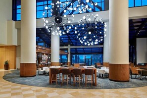 Lobby lounge