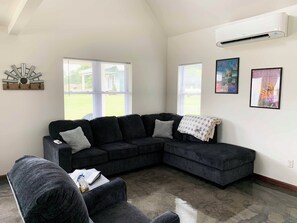 Living Room (2)