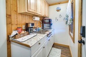 Kitchenette