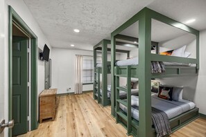 Unit 603 4 Twin XL Bunk Beds in the second bedroom upstairs, Smart TV, and En Suite Bathroom