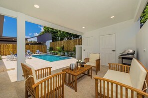 Brand NEW  Private Pool  King Beds  PalmBeach (22307)