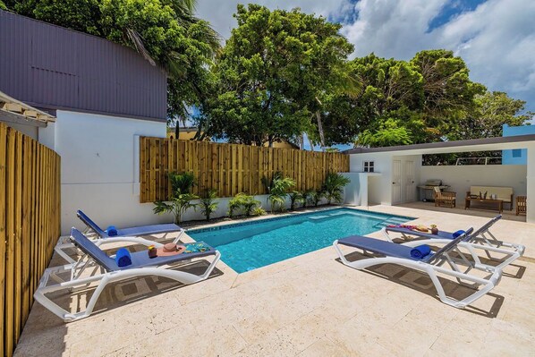 Brand NEW  Private Pool  King Beds  PalmBeach (22310)