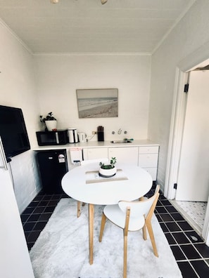 Dinning Room & Kitchen