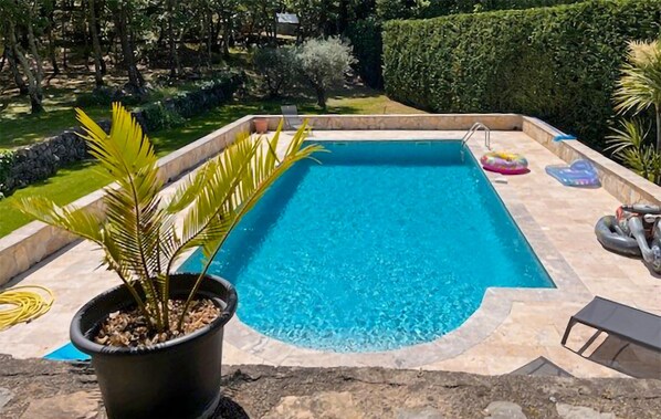 pool