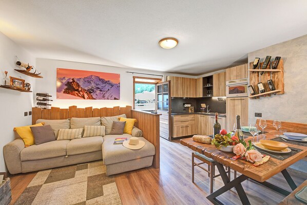 Living and dining room