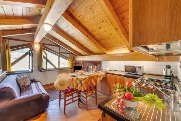 Living and dining room