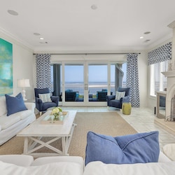 1st Floor - Living Area