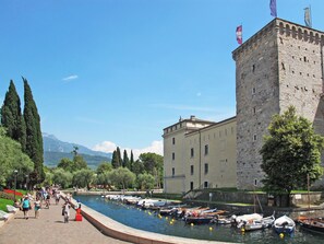 Wasser, Wasserlauf, Wasserweg, Kanal, Bank, See, Touristenattraktion, Kanal, Fluss, Schloss