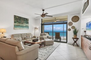 Seaplace M2-512 by FVC - Living Room with a View
